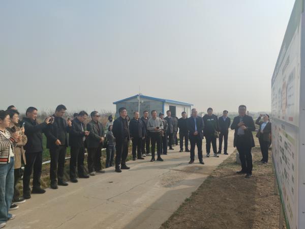 全国主要粮棉灌区智慧高效节水暨水肥一体化技术培训现场观摩会在我校召开